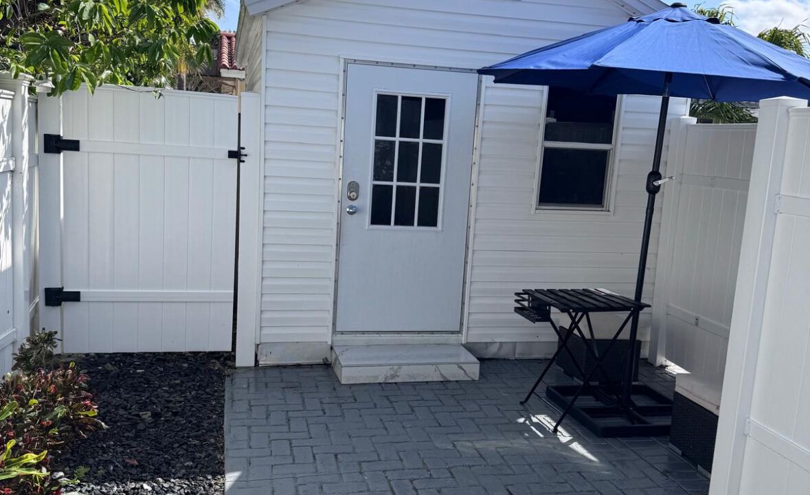 Photo of Outdoor in Hallandale Beach