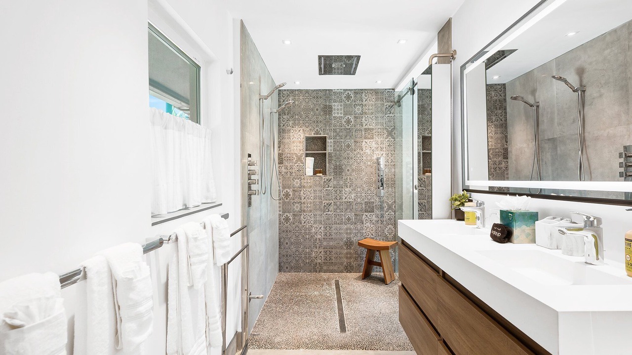 Photo of Bathroom in Wilton Manors