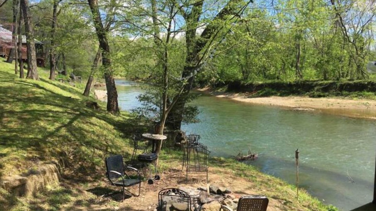 Photo of Outdoor in Rochelle