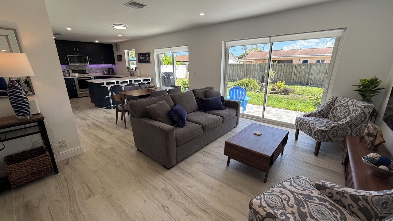 Photo of Livingroom in Jog Road