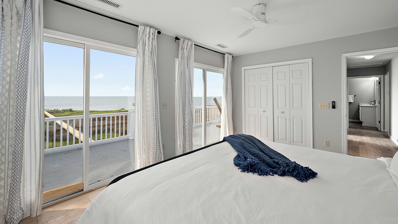Photo of Bedroom in Frenchtown-Rumbly