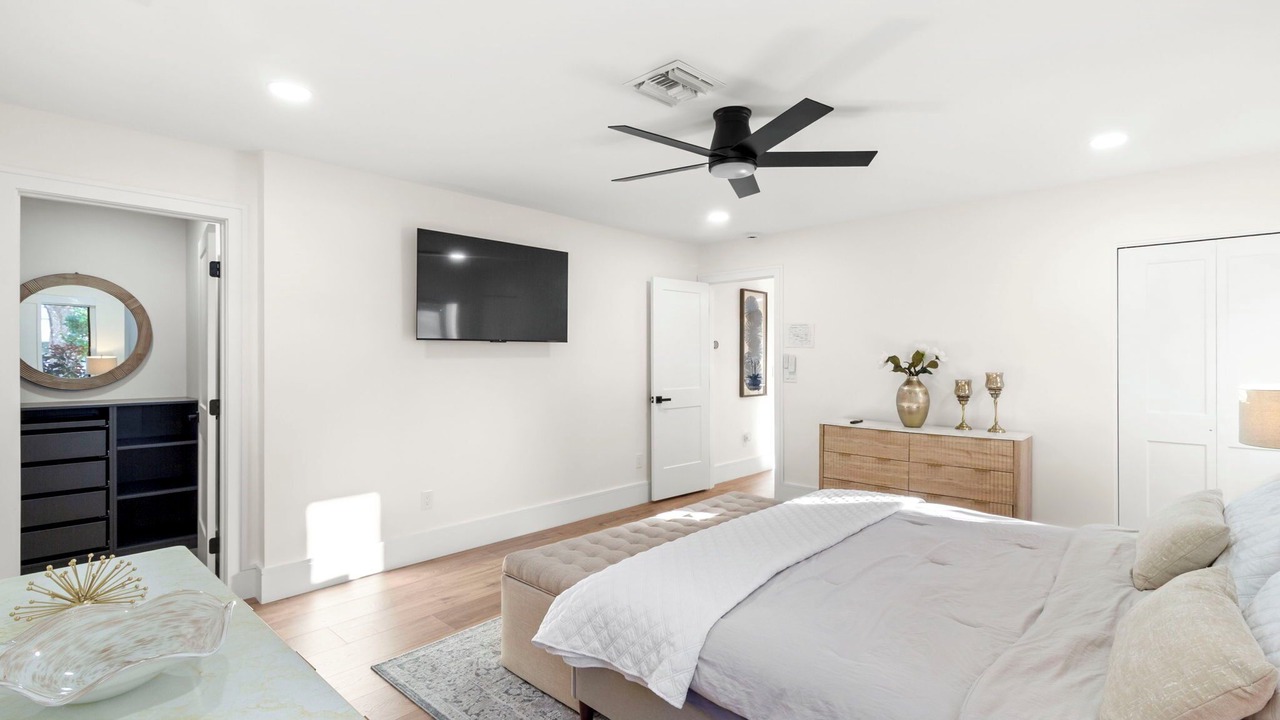 Photo of Bedroom in Lighthouse Point