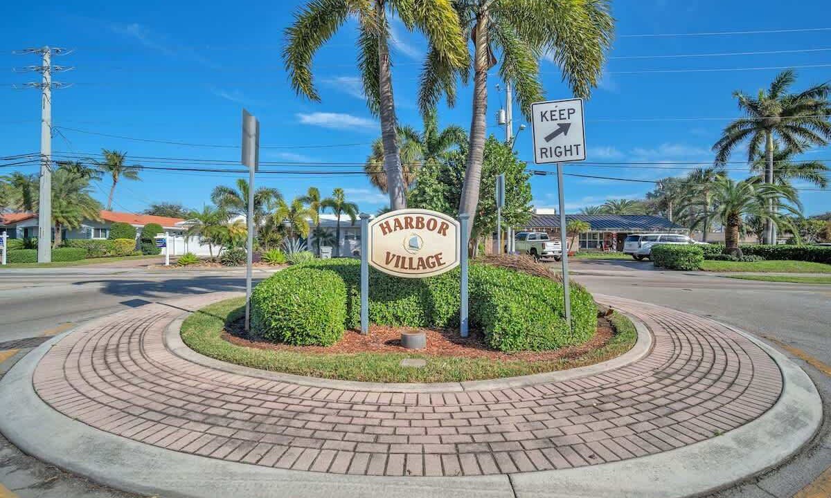 Photo of Outdoor in Beachway Estates