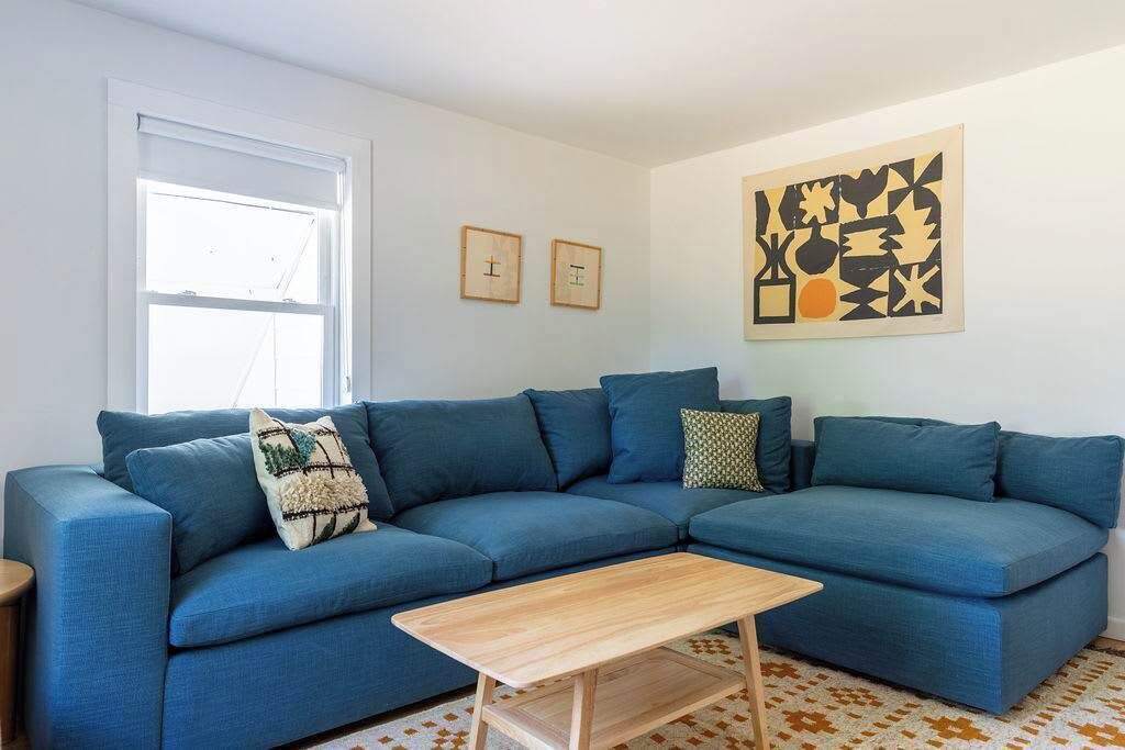 Photo of Livingroom in Kingston