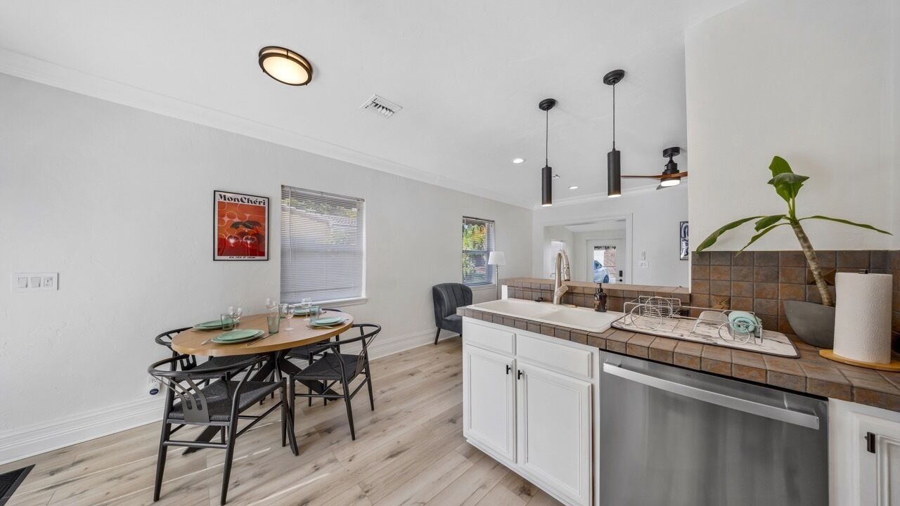 Photo of Others in Poinsettia Heights