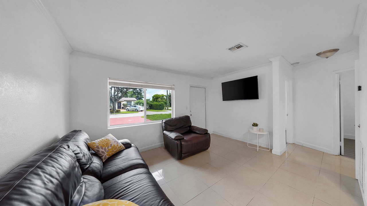 Photo of Livingroom in Hollywood
