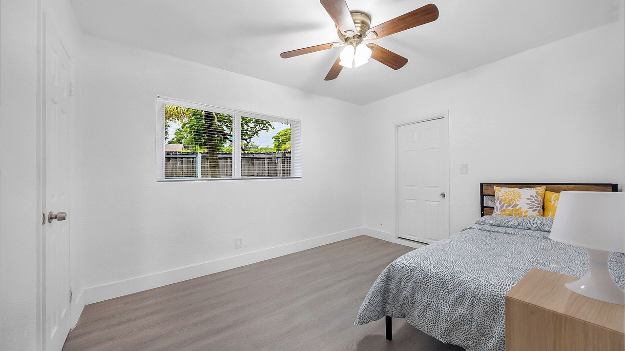 Photo of Bedroom in Hollywood