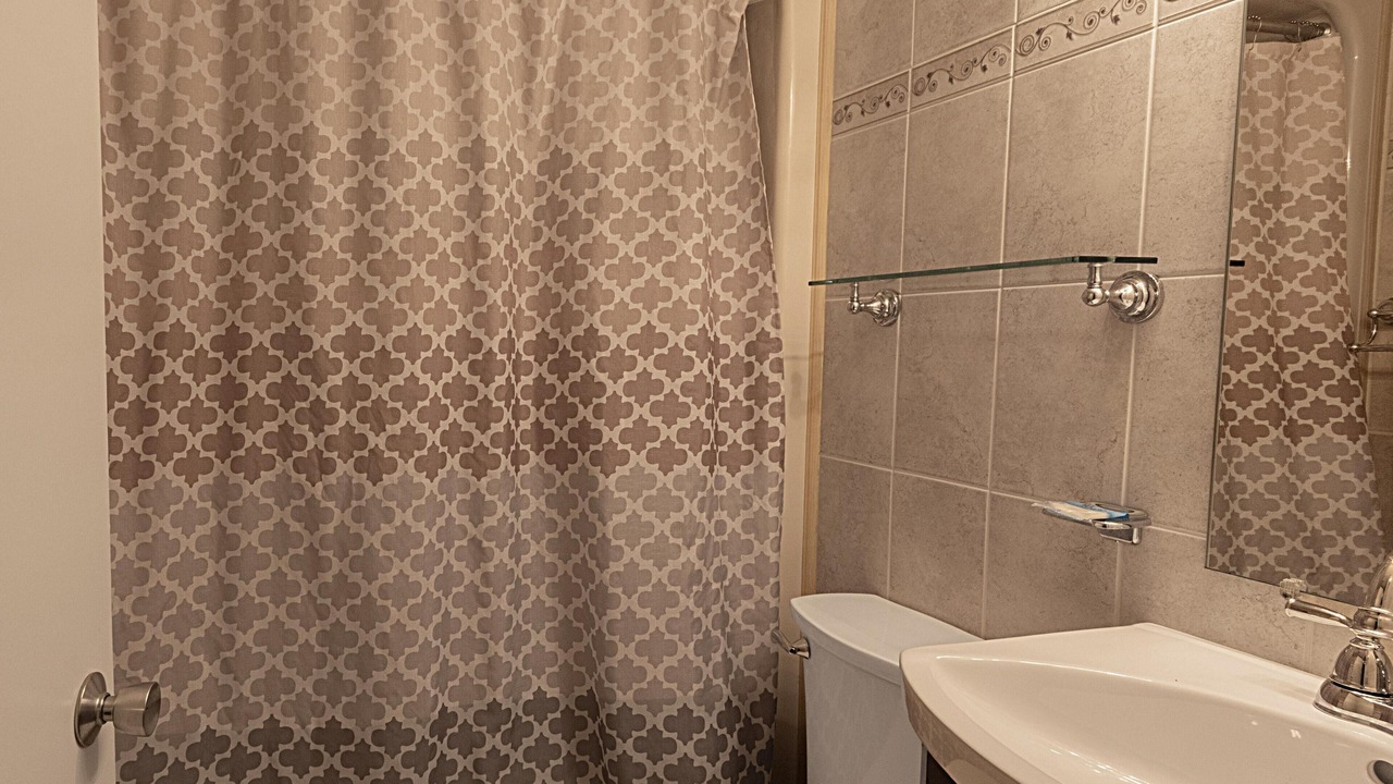 Photo of Bathroom in Snowshoe