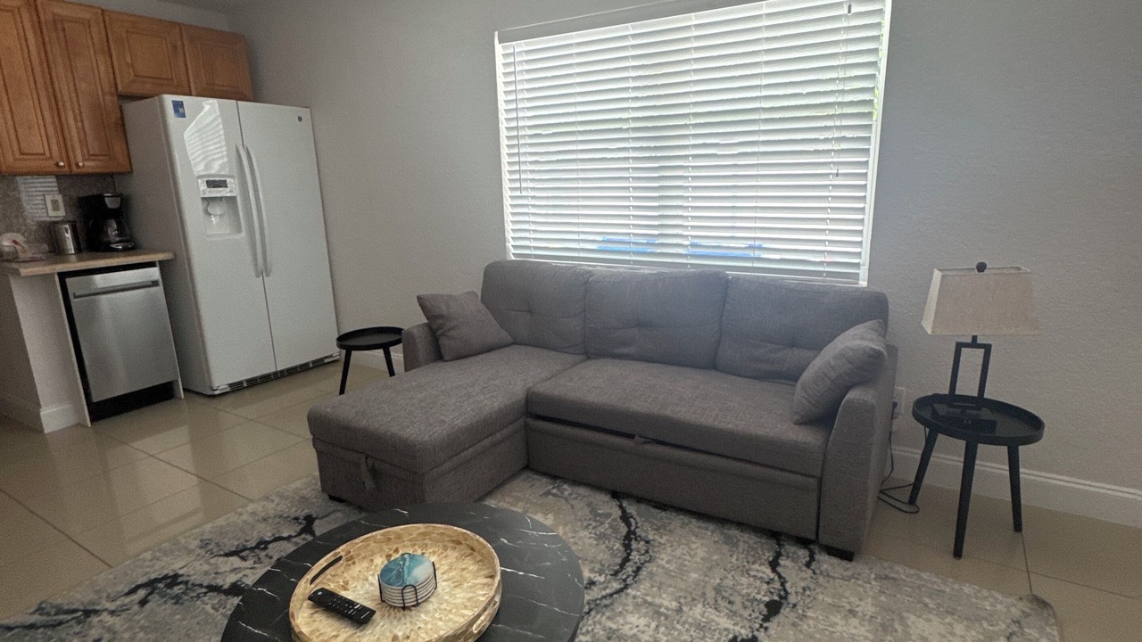 Photo of Livingroom in Lake Ridge