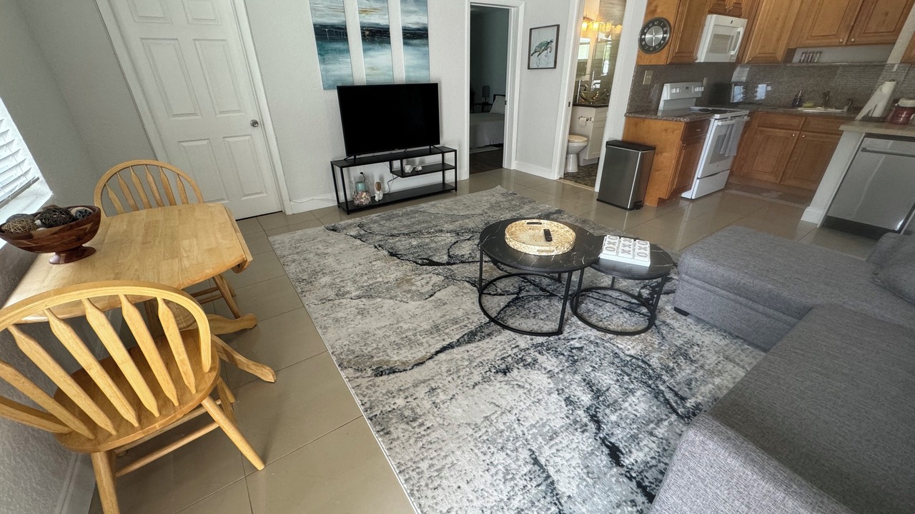 Photo of Livingroom in Lake Ridge