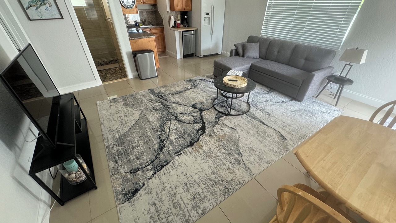 Photo of Livingroom in Lake Ridge