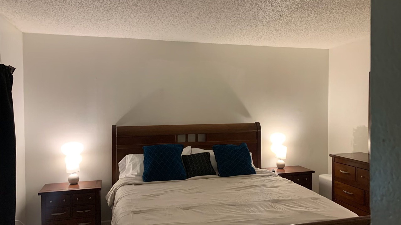 Photo of Bedroom in Lauderhill