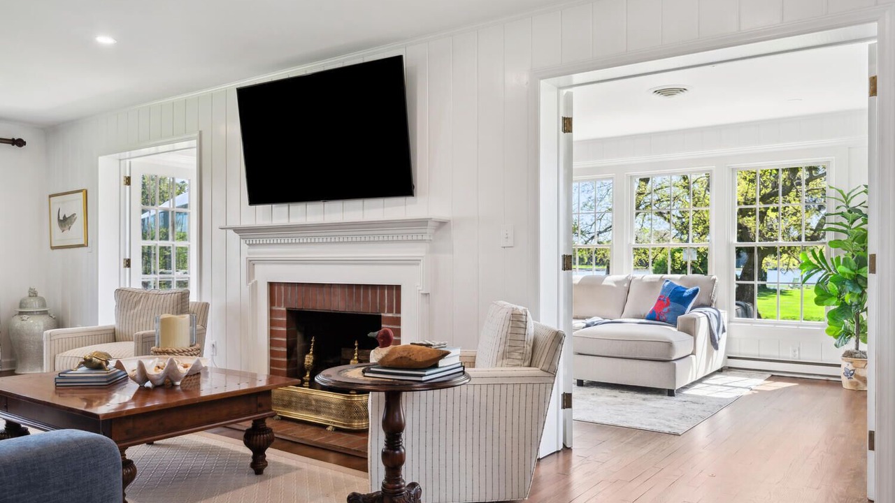 Photo of Livingroom in Royal Oak