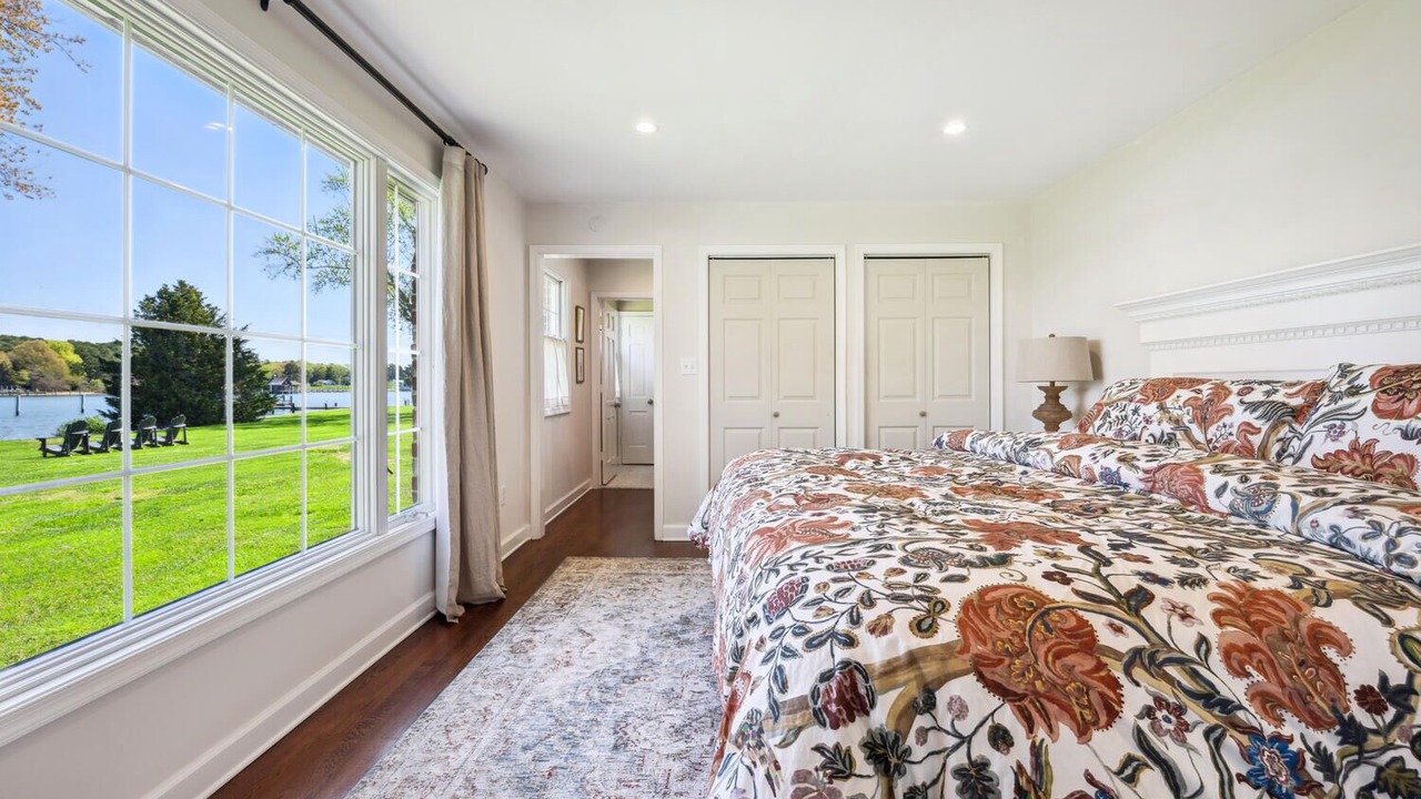 Photo of Bedroom in Royal Oak