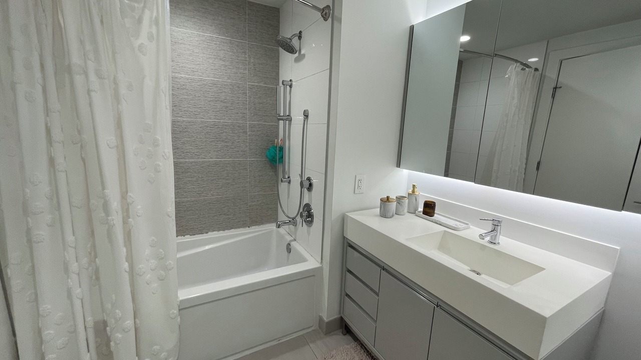 Photo of Bathroom in Weehawken