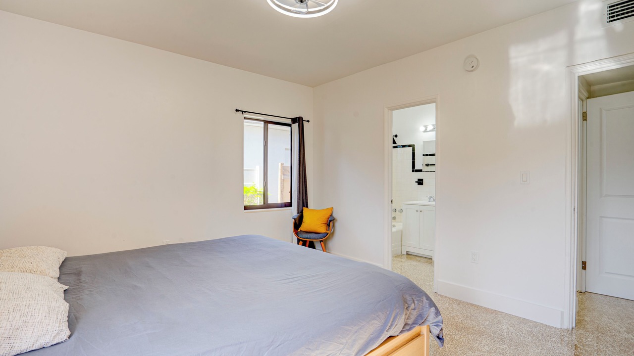 Photo of Bedroom in Miami Shores