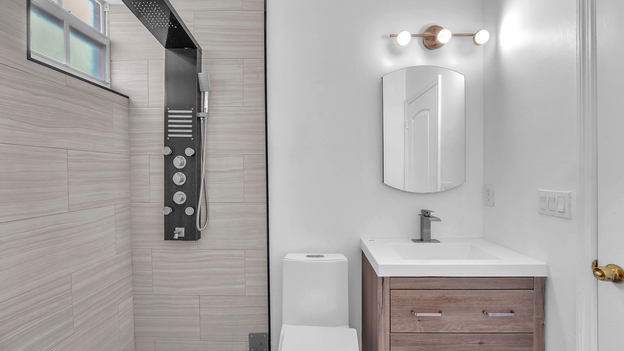 Photo of Bathroom in Highland Garden