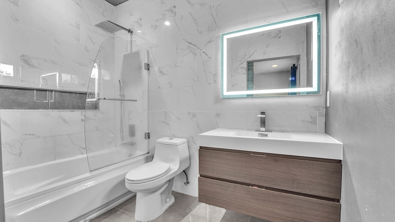 Photo of Bathroom in Highland Garden