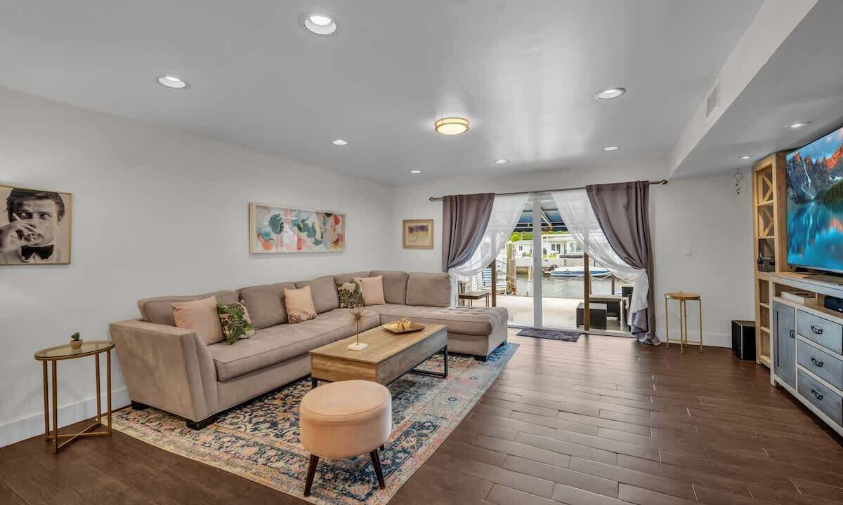 Photo of Bedroom in North Miami