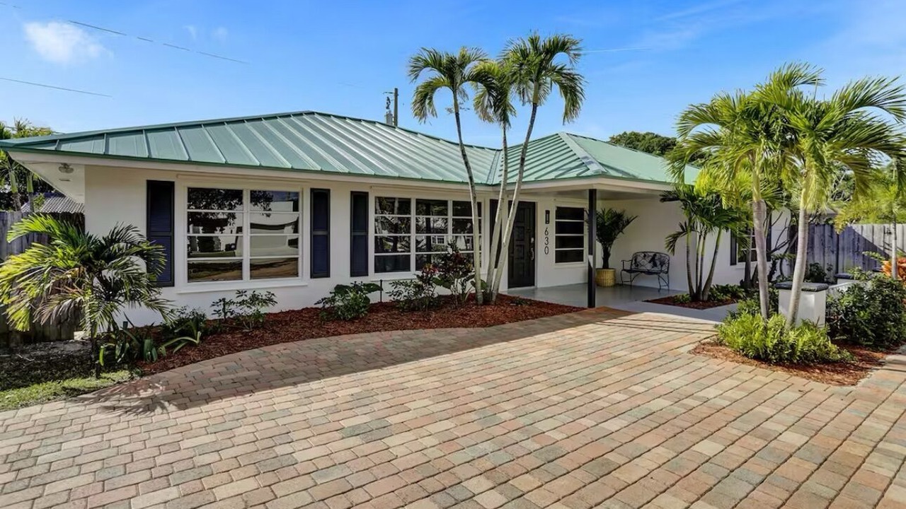 Photo of Outdoor in Tropic Palms