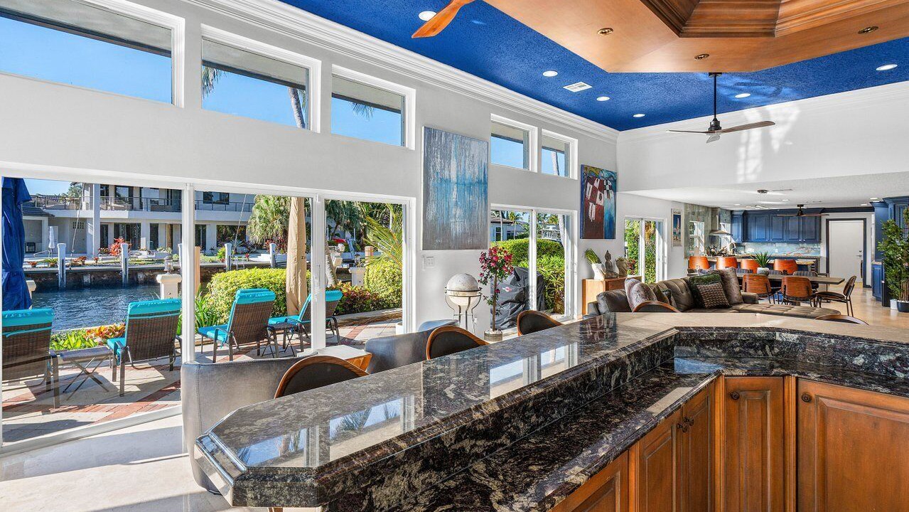Photo of Outdoor in Tropic Isle