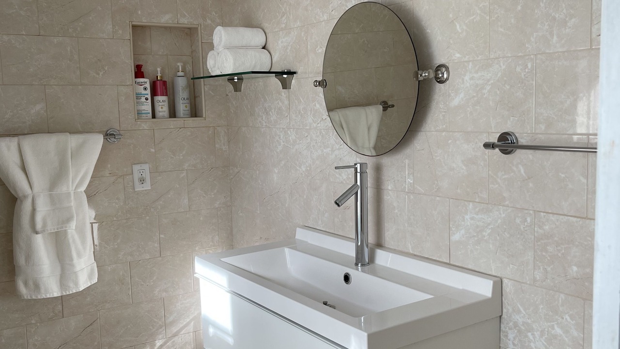 Photo of Bathroom in Lauderhill