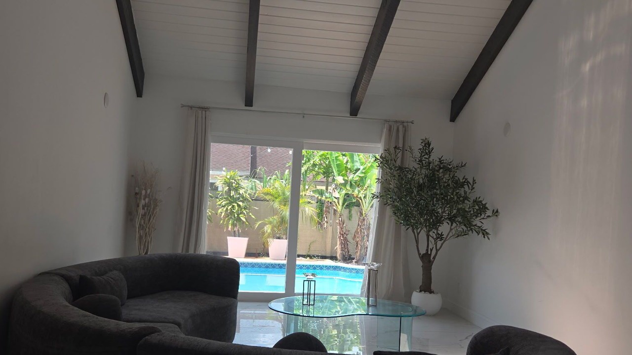 Photo of Bedroom in Lauderhill