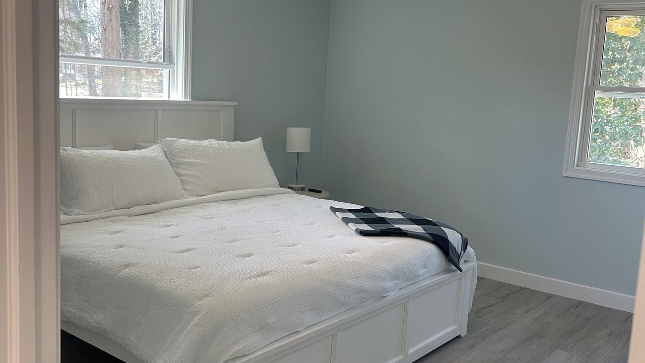 Photo of Bedroom in Calvert Beach-Long Beach