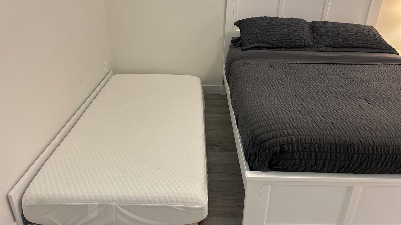 Photo of Bedroom in Calvert Beach-Long Beach