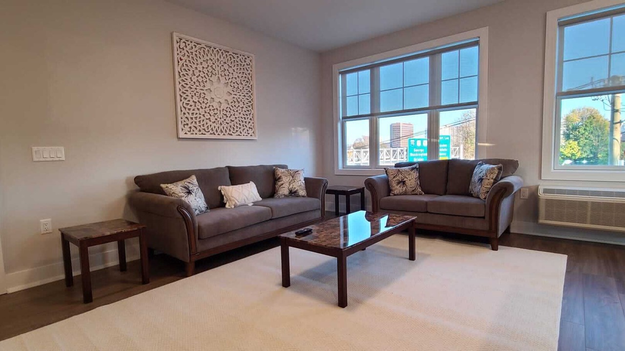 Photo of Livingroom in Leonia