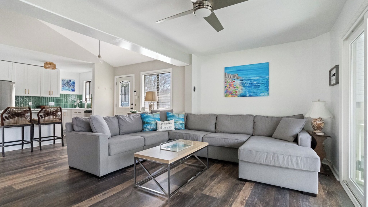 Photo of Livingroom in Ocean Pines