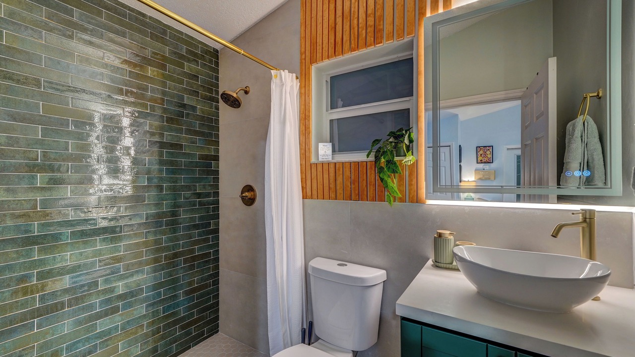 Photo of Bathroom in Miramar