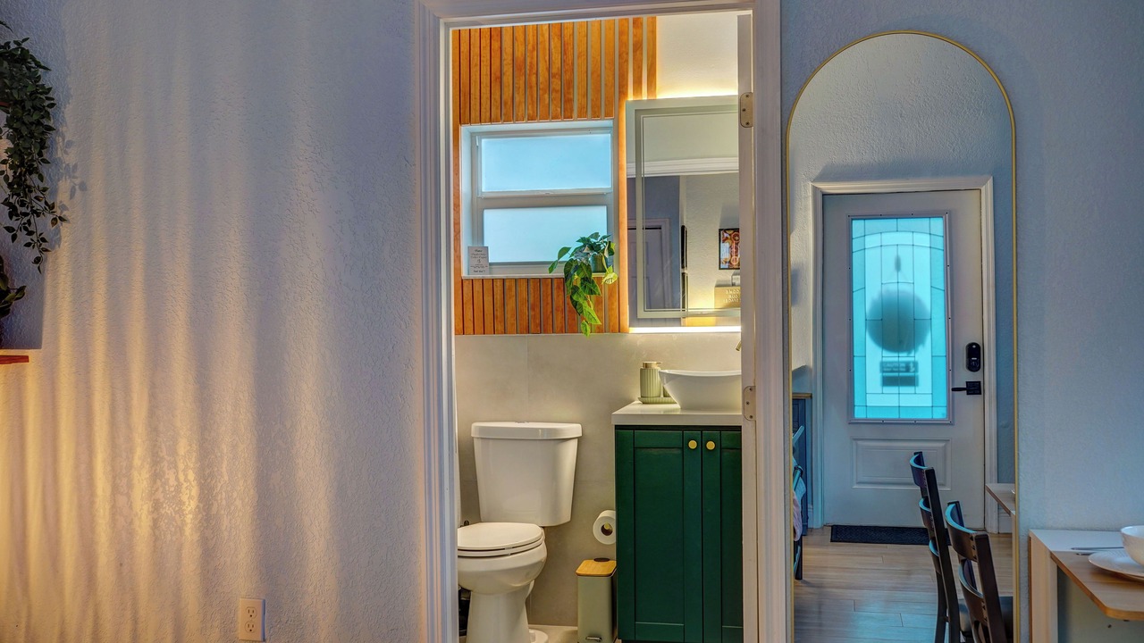 Photo of Bathroom in Miramar