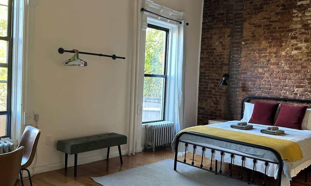 Photo of Bedroom in Bedford-Stuyvesant