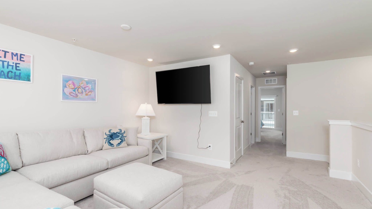 Photo of Livingroom in Caine Woods