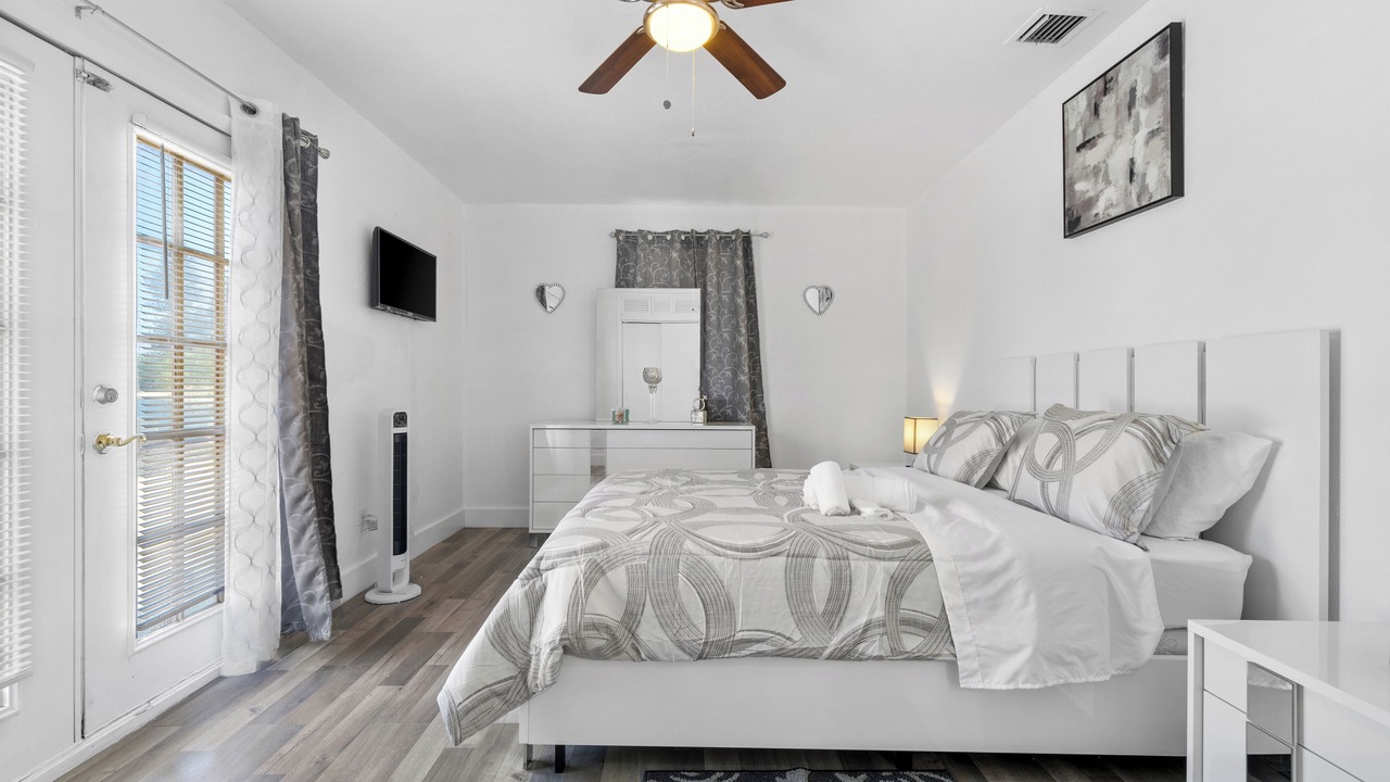 Photo of Bedroom in Central Fort Lauderdale