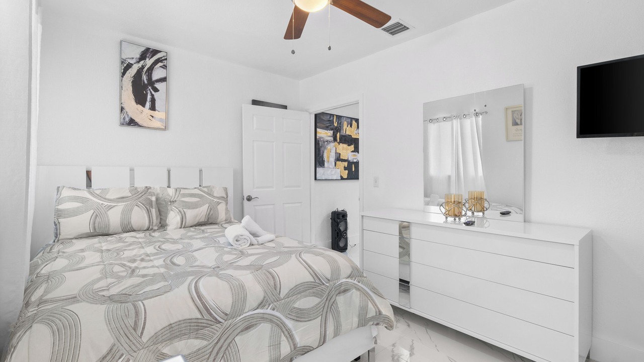 Photo of Bedroom in Central Fort Lauderdale