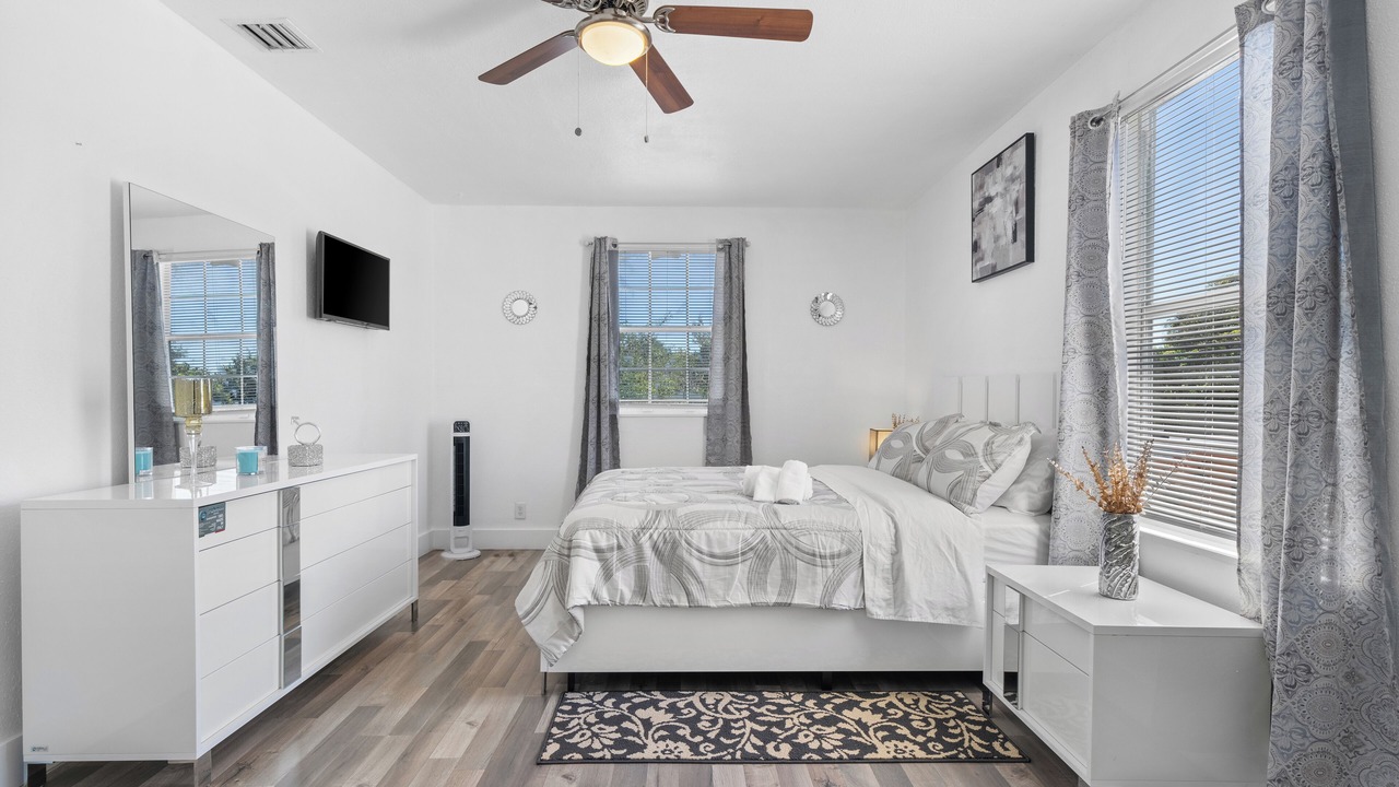 Photo of Bedroom in Central Fort Lauderdale
