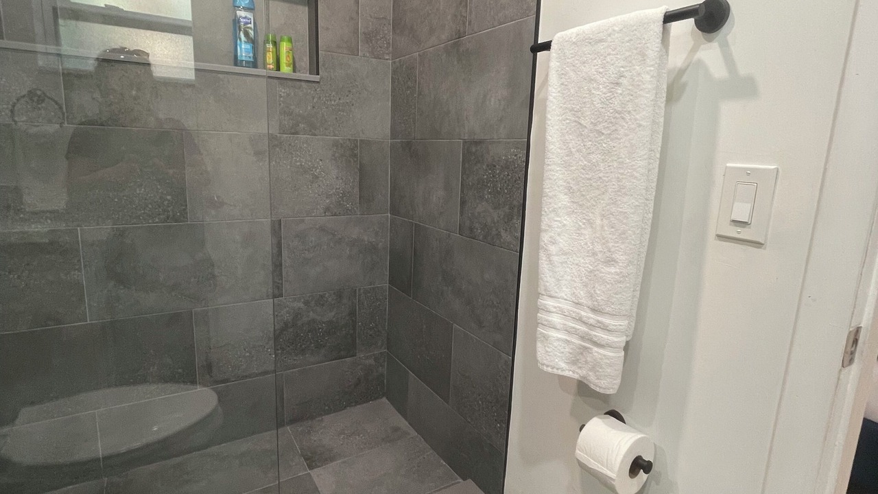 Photo of Bathroom in South Middle River