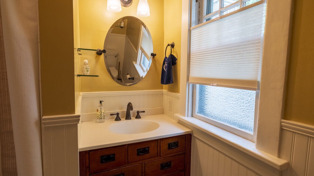 Photo of Bathroom in State College