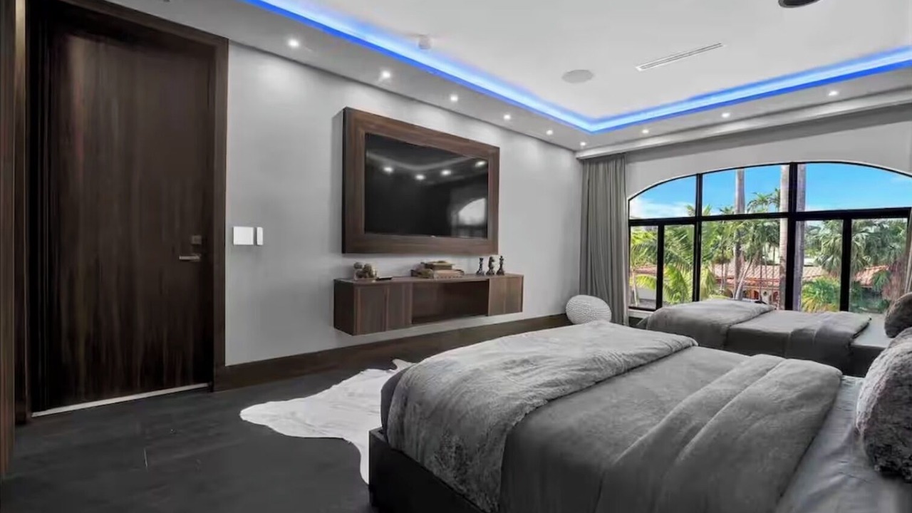 Photo of Bedroom in Miami Gardens