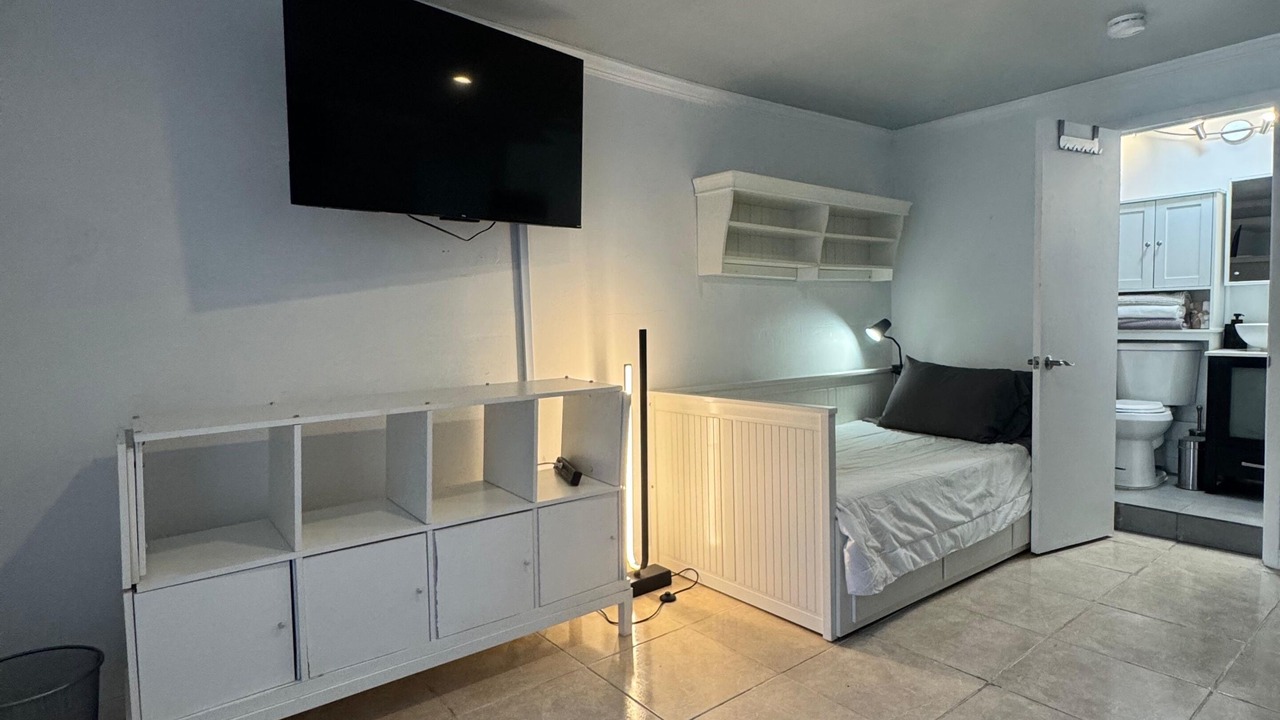 Photo of Bedroom in Miami Springs