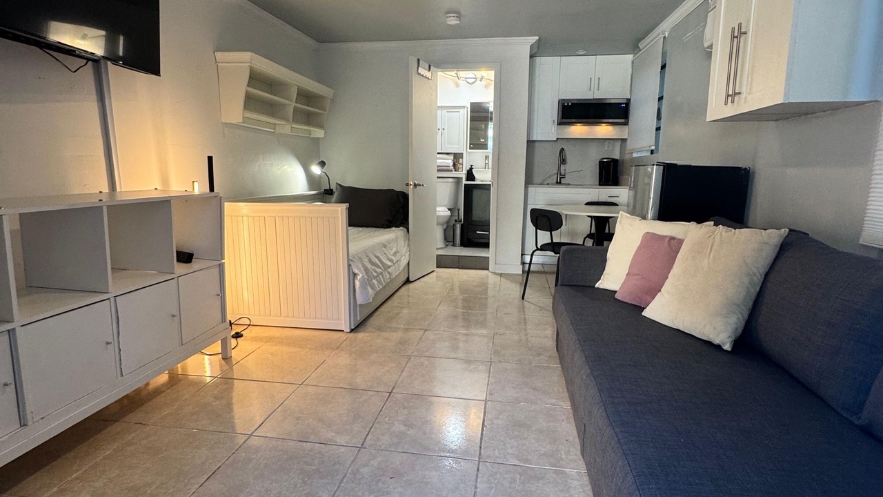 Photo of Livingroom in Miami Springs