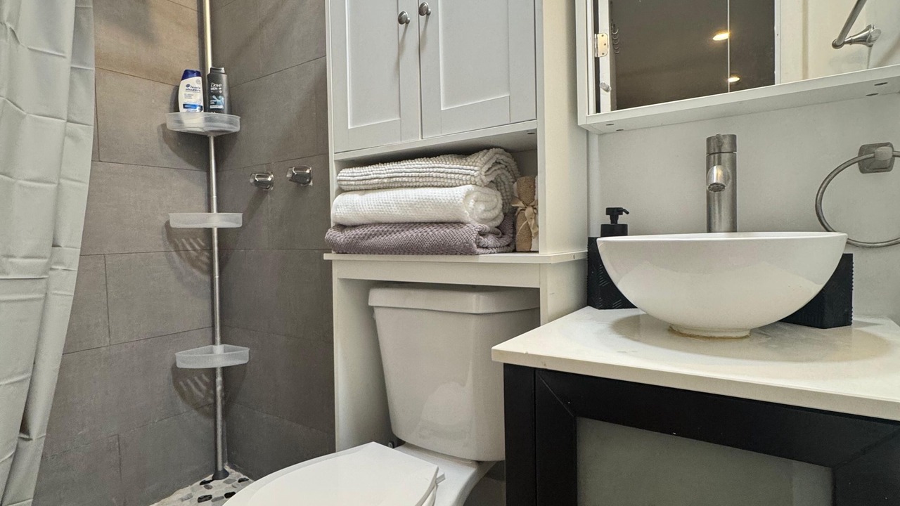 Photo of Bathroom in Miami Springs