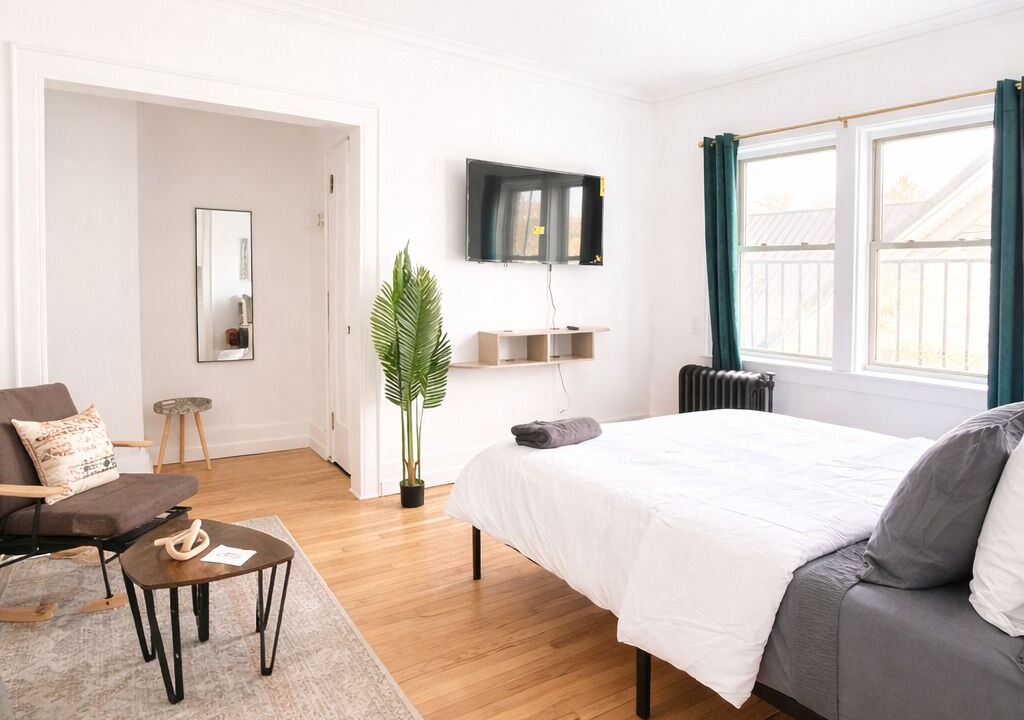 Photo of Bedroom in East Avenue