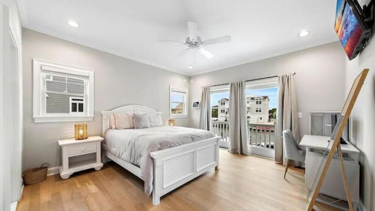 Photo of Bedroom in Loveladies