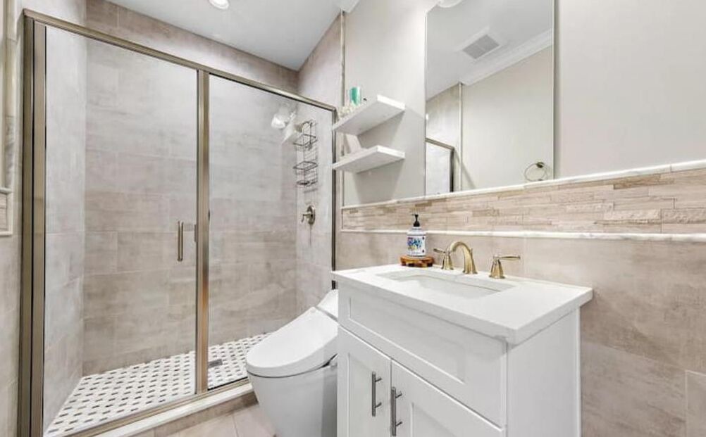 Photo of Bathroom in Loveladies