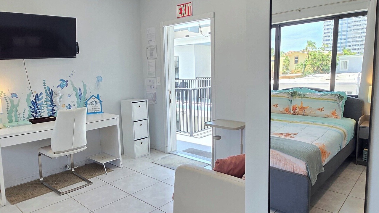Photo of Bedroom in Hollywood