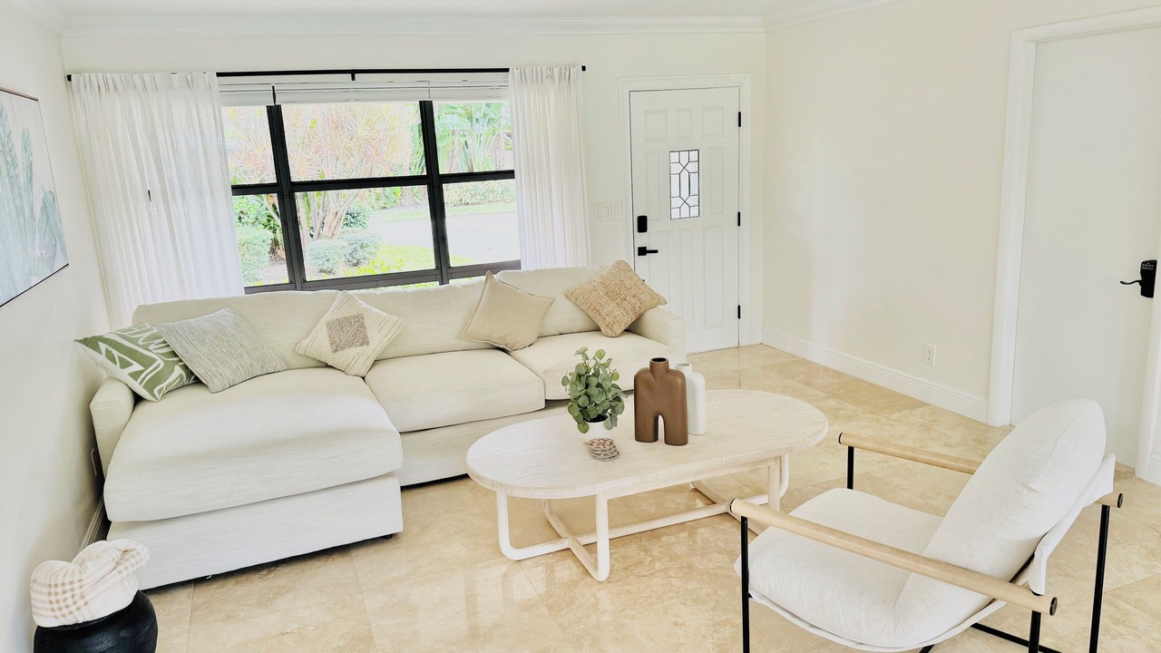 Photo of Livingroom in South Corals