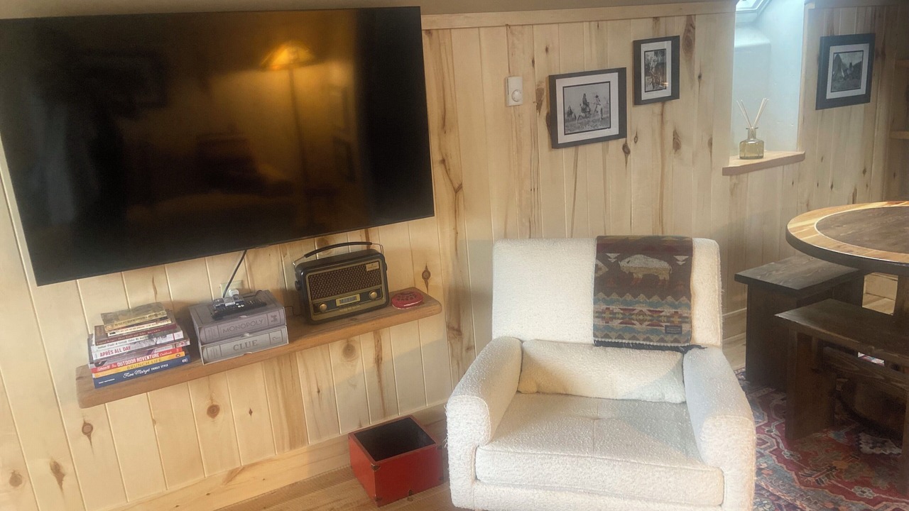 Photo of Livingroom in Columbia Falls